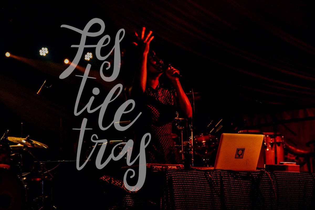 festiletras's tweet photo. @mounqup pasou  polas #festiletras2018 e non deixou indiferente a ninguén, a súa aposta musical é, sen dúbida, do máis innovador que pasou a pasada semana pola #aldeadocouto https://t.co/daxpujpPhl