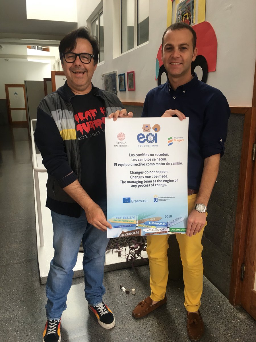 Vivirunidioma's tweet photo. Damos a conocer al alcalde del #AytoArona, José Julián Mena Pérez y concejal de Educación, Leopoldo Díaz Oda los fines y objetivos del proyecto #ErasmusPlusKA1.
Presentación del cartel.@ED_MotorCambio @sepiegob @OPEECanarias @EducacionCan @EUErasmusPlus https://t.co/6XDrXcek3G