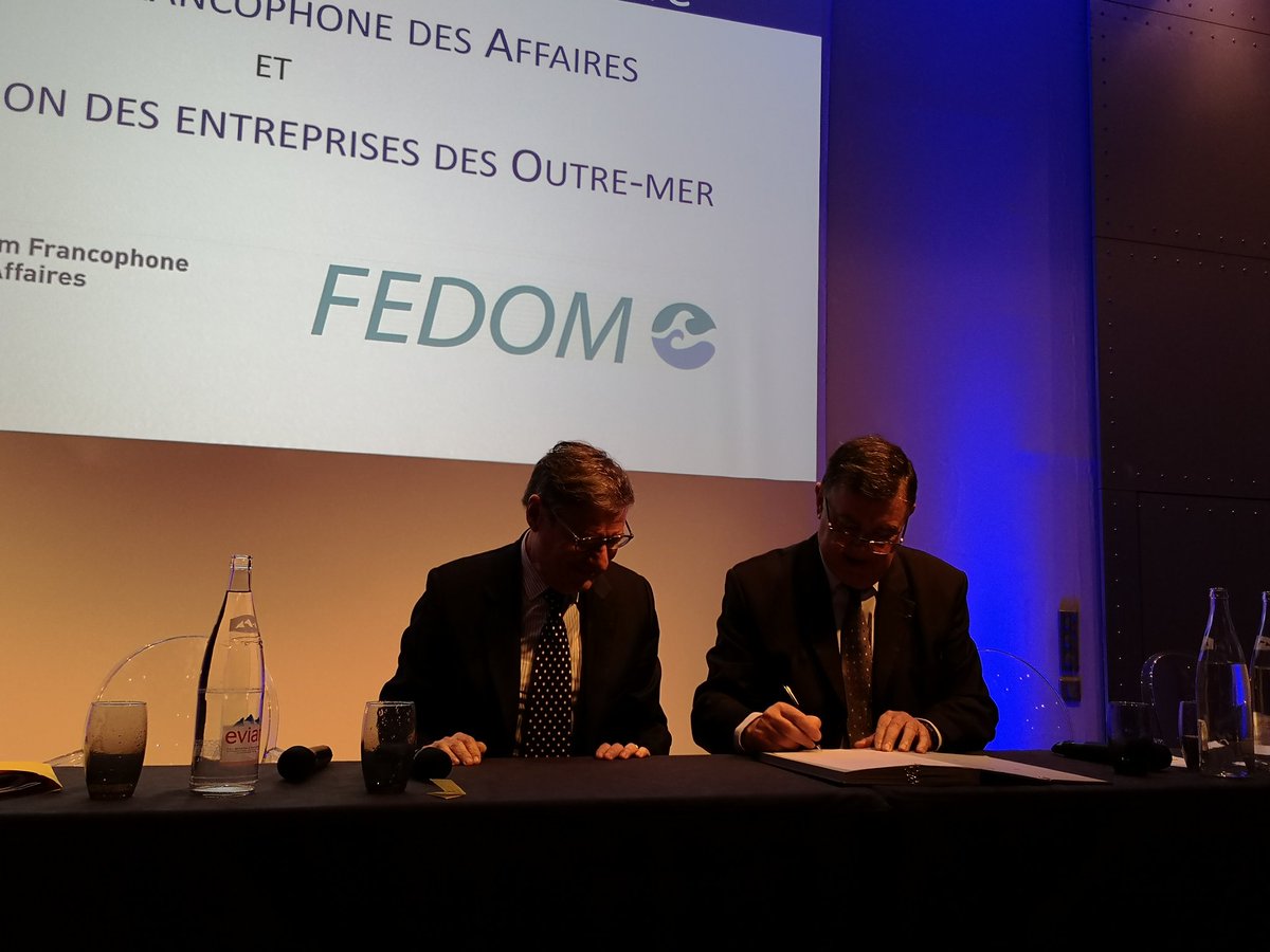 Signature officielle de la convention entre le  Forum francophone des Affaires et la <a href="/LA_FEDOM/">Fédération des Entreprises des Outre-Mer (FEDOM)</a>