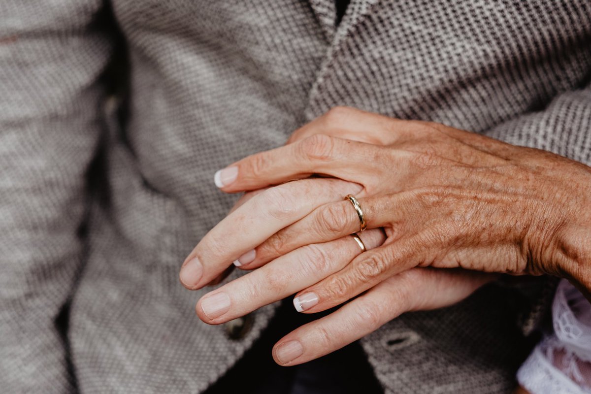 unabodaoriginal's tweet photo. Hoy en el blog, la #boda de Gema y Ramón, una historia de amor cocinada a fuego lento... https://t.co/Ll7fSlPwiM #bodas #unabodaoriginal #blogdebodas https://t.co/gu0NLNojZF