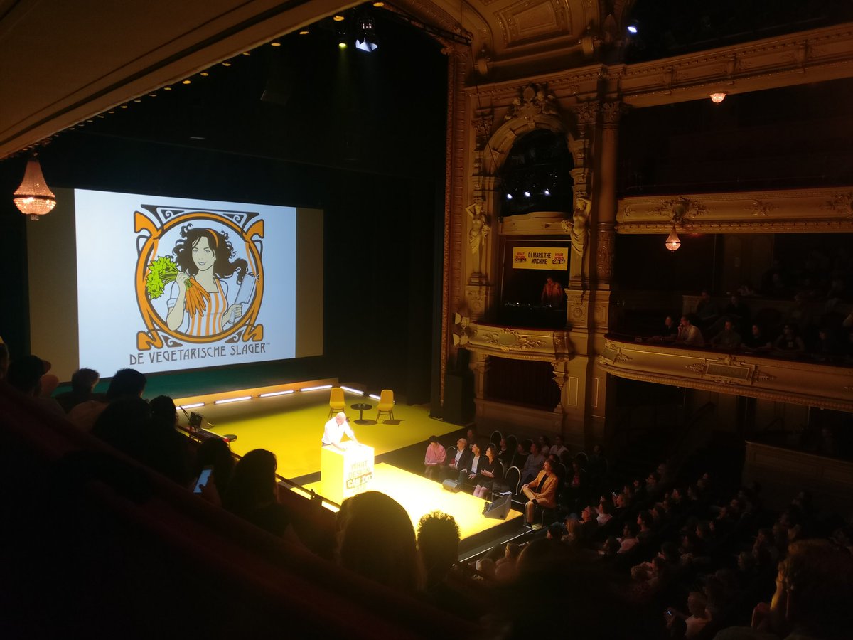 Vegetarisch vlees voor de prijs van kiloknallers: het kan over 10 jaar. <a href="/VegaSlager/">De Vegetarische Slager</a> bij <a href="/WhatDesignCanDo/">What Design Can Do</a>