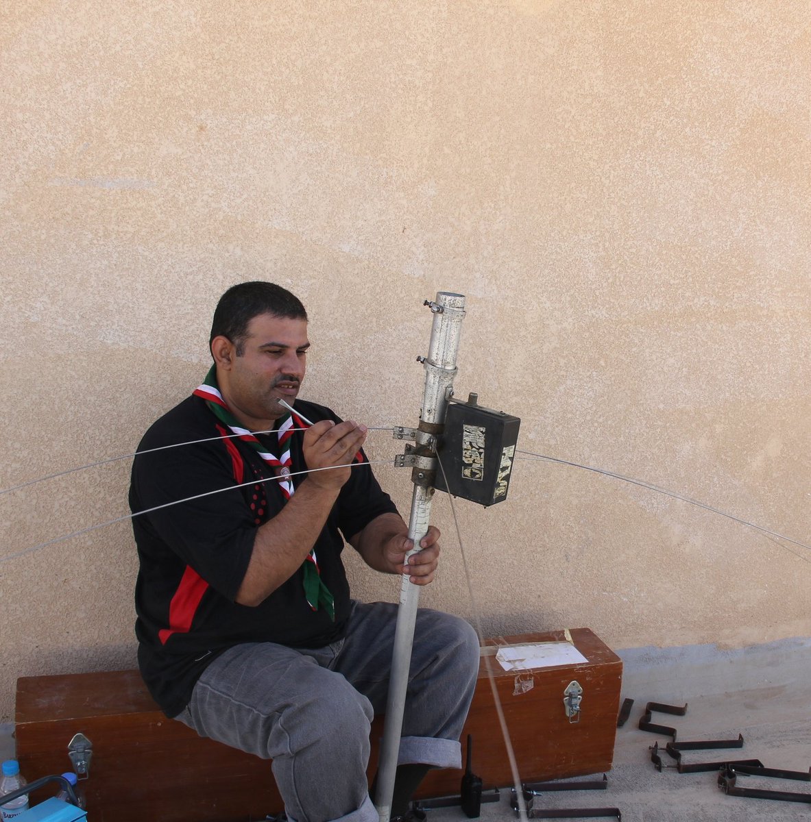 EduGovOsg's tweet photo. #ميكونو
فريق الاتصالات اللاسلكي بكشافة ومرشدات عمان يساند جهود الاتصالات في محافظة ظفار... 
 فريق الاتصالات اللاسلكية بالمديرية العامة للكشافة والمرشدات وعدد من المتطوعي يشاركون في عمليات الاسناد وتوفير الاتصالات اللاسلكية بمحافظة ظفار  بالتعاون مع الجهات المعنية https://t.co/AwkGmZBmNK