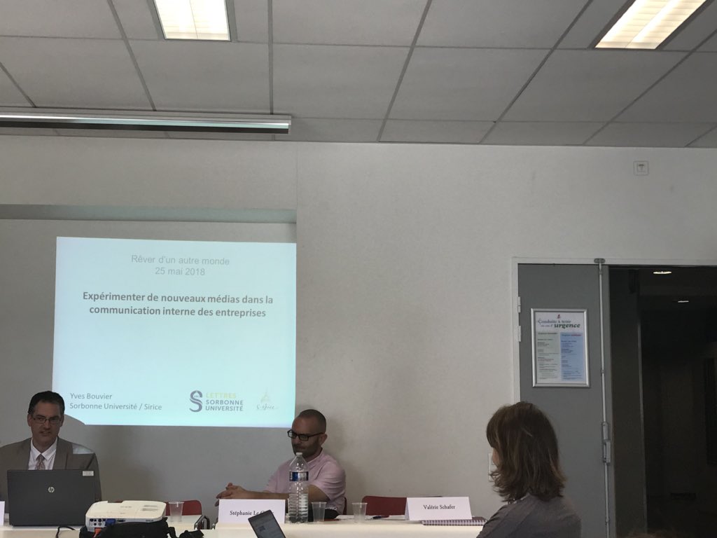 CongresSPHM2018's tweet photo. #SPHM2018 Intervention de Yves Bouvier sur « Expérimenter de nouveaux médias dans la communication interne des grandes entreprises ». https://t.co/7o82W9OvwZ