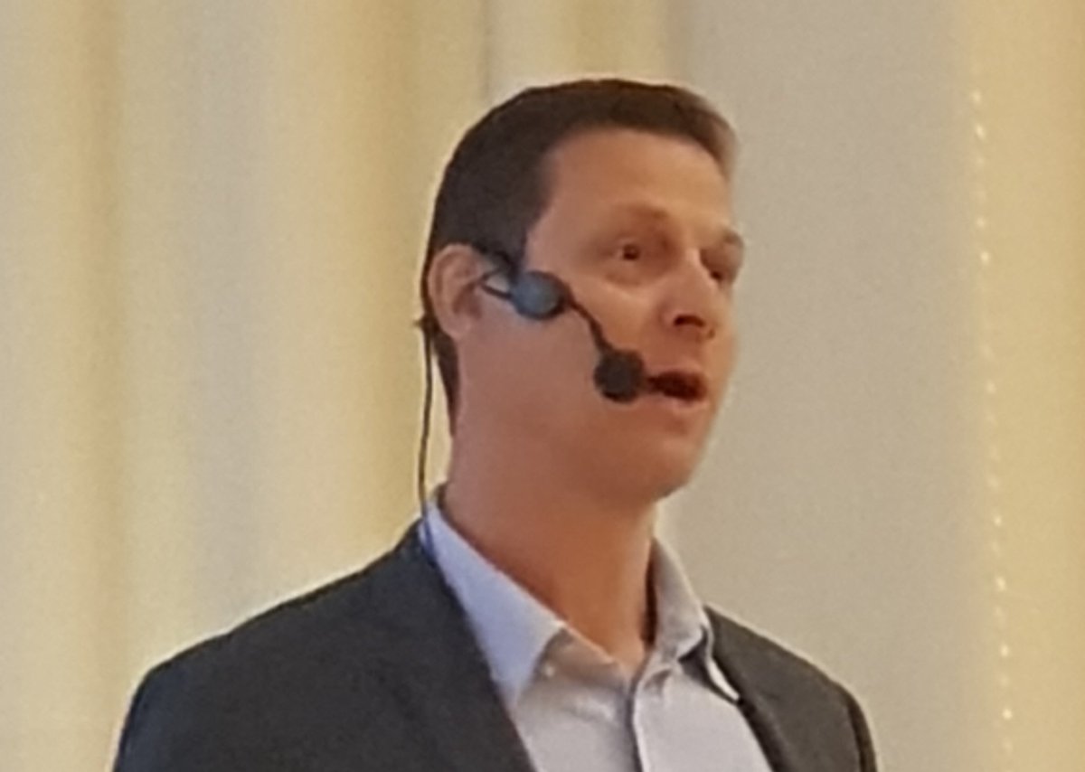 tyoterveys's tweet photo. Noin 20000 varusmiestä koulutetaan vuosittain. Heistä tulee sen jälkeen työvoimaa työelämään, taustoittaa @KPihlainen @Puolustusvoimat  #qe2018 #QuantifiedEmployee #työkyky #liikunta https://t.co/ZTaXSkerkA