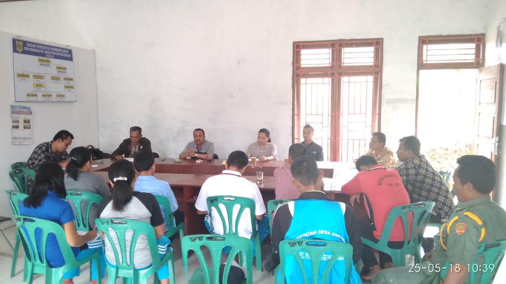 arjuna16sp's tweet image. #BentoRamadan
Fasilitasi Musdes #Refocusing #PadatKaryaTunai Desa Simerpara &amp;amp; Desa Tanjung Mulia Kab Pakpak Bharat, 25-5-2018 
#MulaiDariDesa 
@EkoSandjojo 
@anwsanusi
@taufikmadjid71 
@fachrilabalado 
@SatgasDanaDesa 
@tppindonesia 
@TPPISUMUT