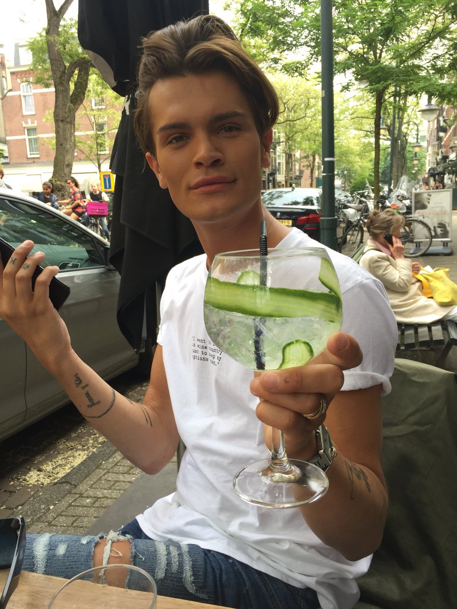 Managementzaken. #koenkardashian #vandam #vrijdagmiddagborrel #halloweekend