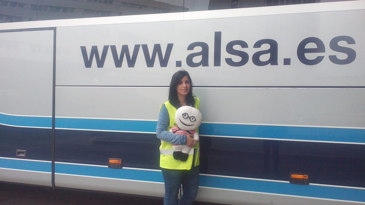 stabri's tweet photo. Estoy viajando con @ALSA_Autobuses ! Llego a la estación de autobuses de Málaga hoy a las 22:00 
¿Algún asistente al @eCongressMalaga que pueda recogerme hoy? 
Gracias!! #econgressmalaga https://t.co/aMHf5WTyhb