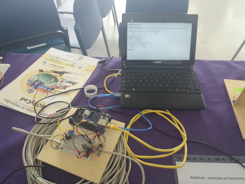 mcyelamo's tweet photo. Desafíos, proyectos #arduino #scratch #STEM y mucho ambiente en #RobyCad I Certamen Gaditano de Robótica Libre @FormacProfAnd @univcadiz https://t.co/kYUIBlaCcJ