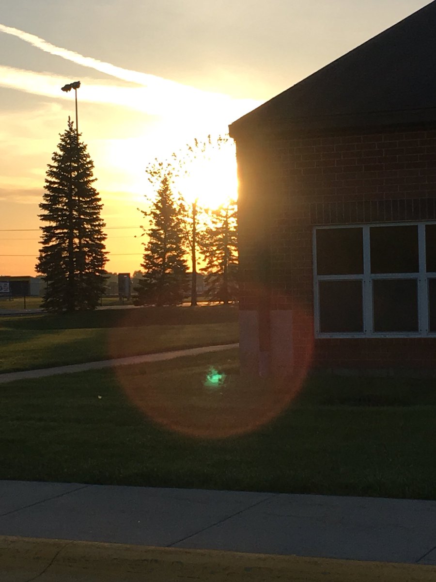 Kinder_Quick's tweet photo. Rise and shine Aboite Panthers! It’s a beautiful day for field day! #wokeupatschool #forthekids #keepingmypromises @AESPanthers https://t.co/DZy7JlRnZj