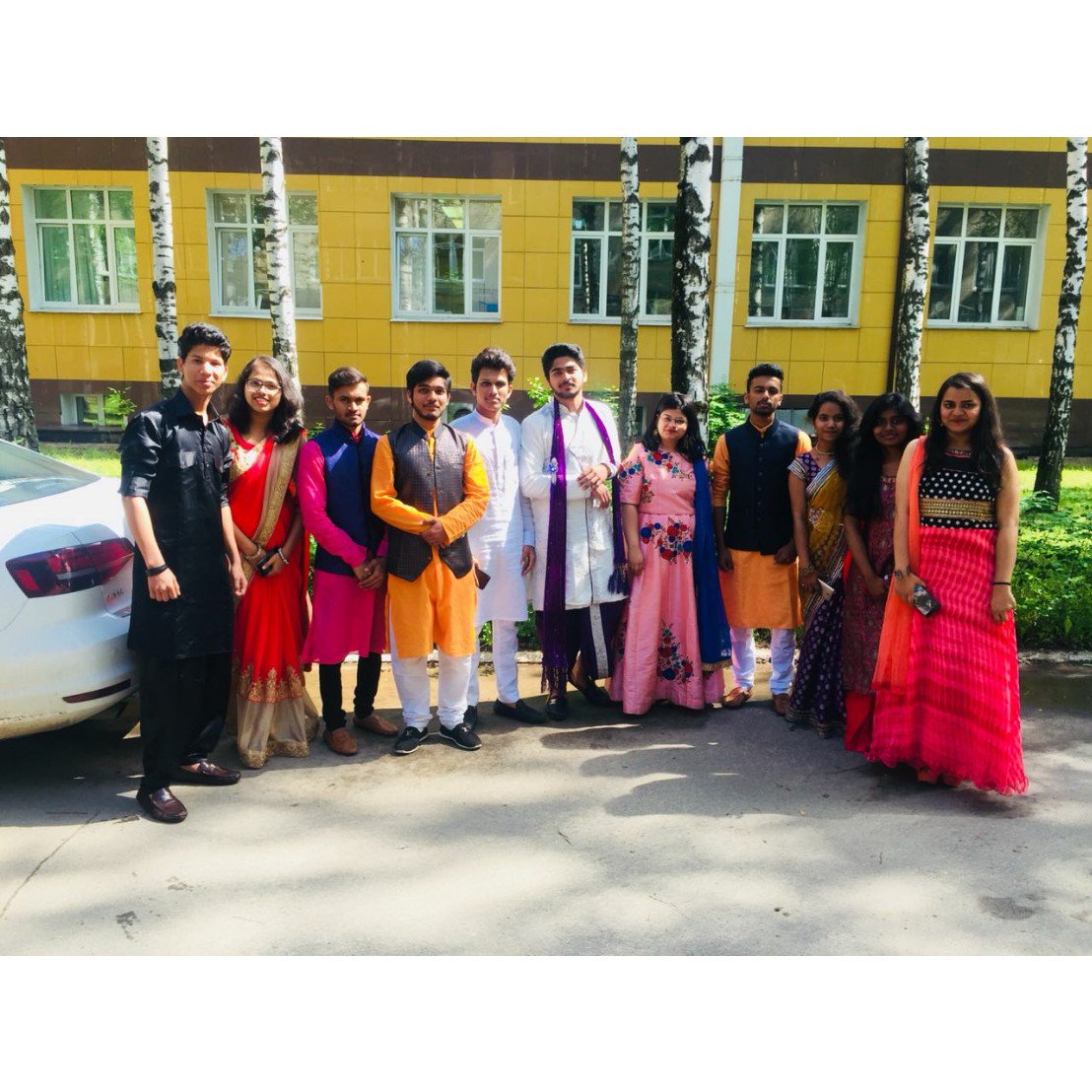 theamolchavan's tweet photo. #Group105 #friendshipgoals
👑🐯👑 https://t.co/slRunJ9RLl