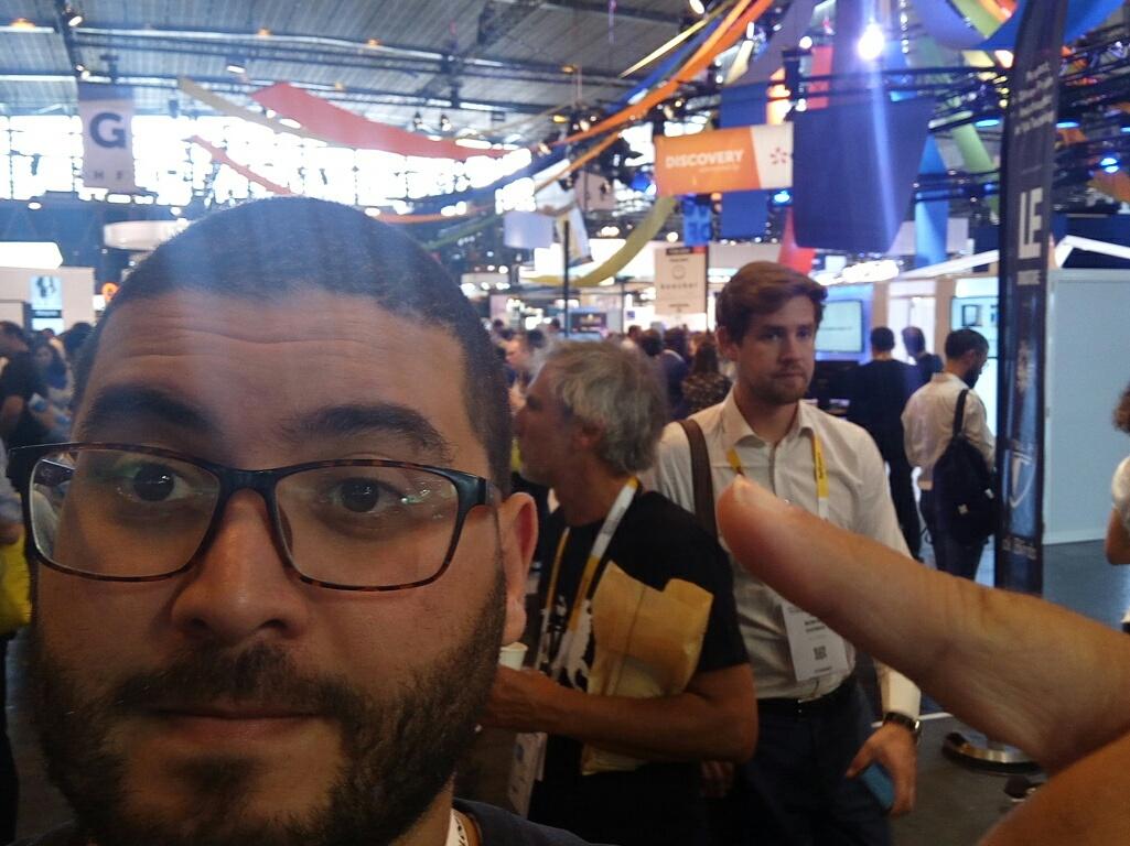 #lioneum Et hop pascal photobomb #VivaTech