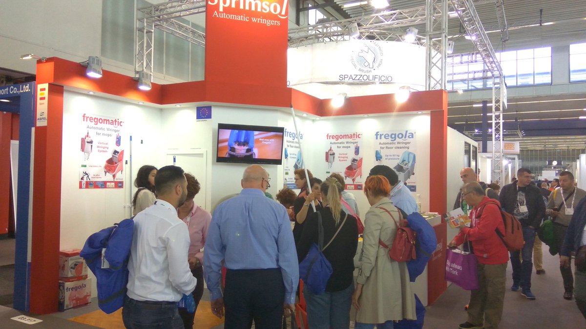 fregolaSprimsol's tweet photo. Los escurridores electrónicos #sprimsol en #interclean2018 en #amsterdam ¡Una gran experiencia con visitantes de todo el mundo! #fregola #fregomatic https://t.co/HA2hyB02Dw