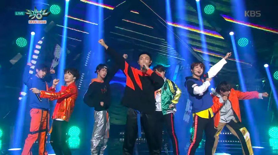 soompi's tweet photo. WATCH: #BTS Performs "Anpanman" On "Music Bank" #FakeLove1stWin https://t.co/rcLOi4131V https://t.co/0zjb8h5JMK