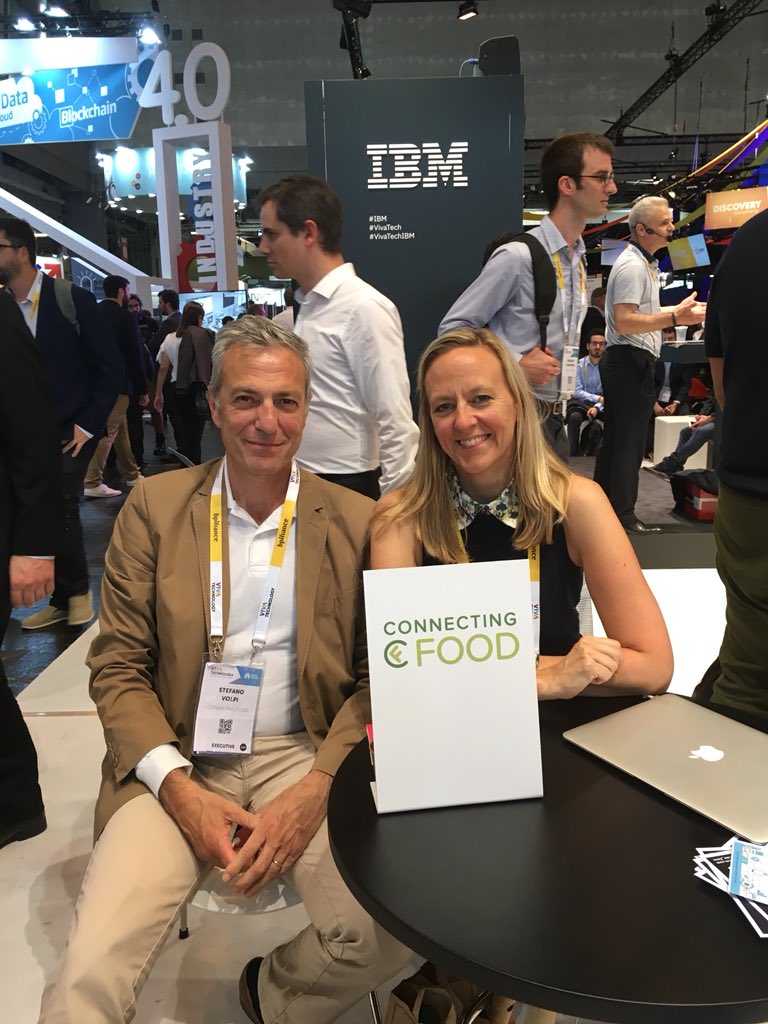 Scale_Zone's tweet photo. Venez échanger avec @connecting_food à #VivaTech : la startup qui déploie une technologie innovante, basée sur #Blockchain et #Cloud, certifiant la conformité alimentaire en temps réel #vivatechIBM https://t.co/cE3djRcofp https://t.co/XUfWE1HVCA