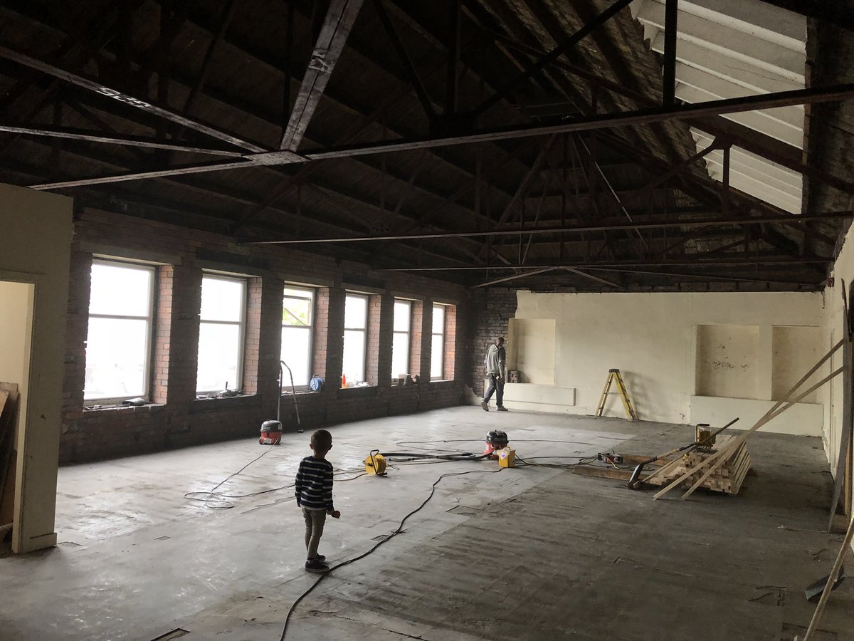 A few pictures from the renovation of room 1 of 3 in our new showroom <a href="/ChesneysLtd/">Chesneys London</a> <a href="/Passionforfires/">Robeys</a> @ACRHeat <a href="/DimensionalSton/">Dimensional Stone</a>