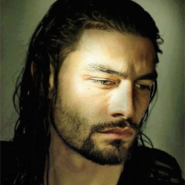 Happy birthday to the guy roman reigns    