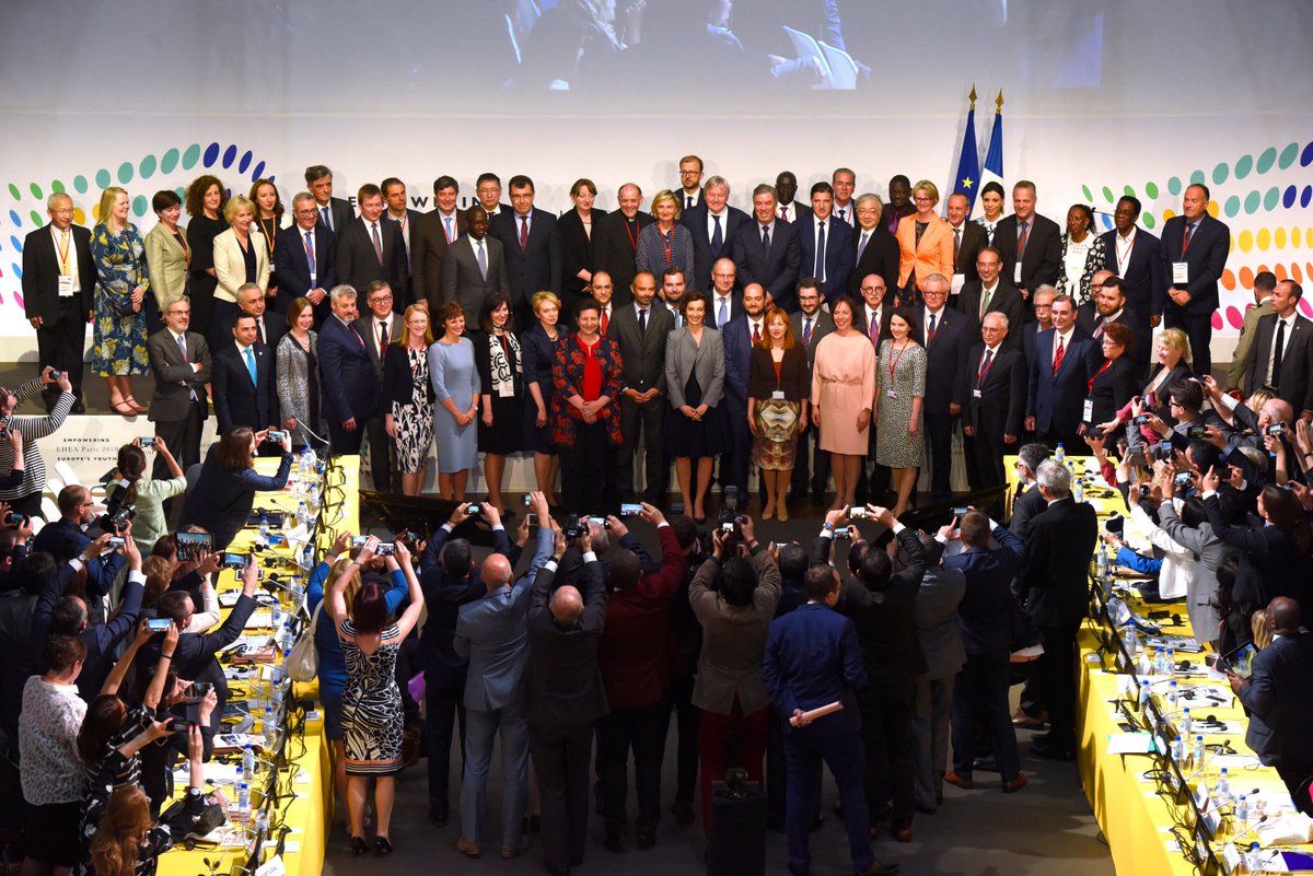 Photo of the ministers present at #EHEAParis2018 with <a href="/AAzoulay/">Audrey Azoulay</a>  <a href="/UNESCO/">UNESCO 🏛️ #Education #Sciences #Culture 🇺🇳</a>,  @TNavracsicsEU  <a href="/EU_Commission/">European Commission</a> and @EPhilippePMParis, May  24-25th 2018
The Ministerial Conference was hosted by <a href="/VidalFrederique/">Frédérique Vidal</a> <a href="/sup_recherche/">Ministère Enseignement supérieur/Recherche/Espace</a>