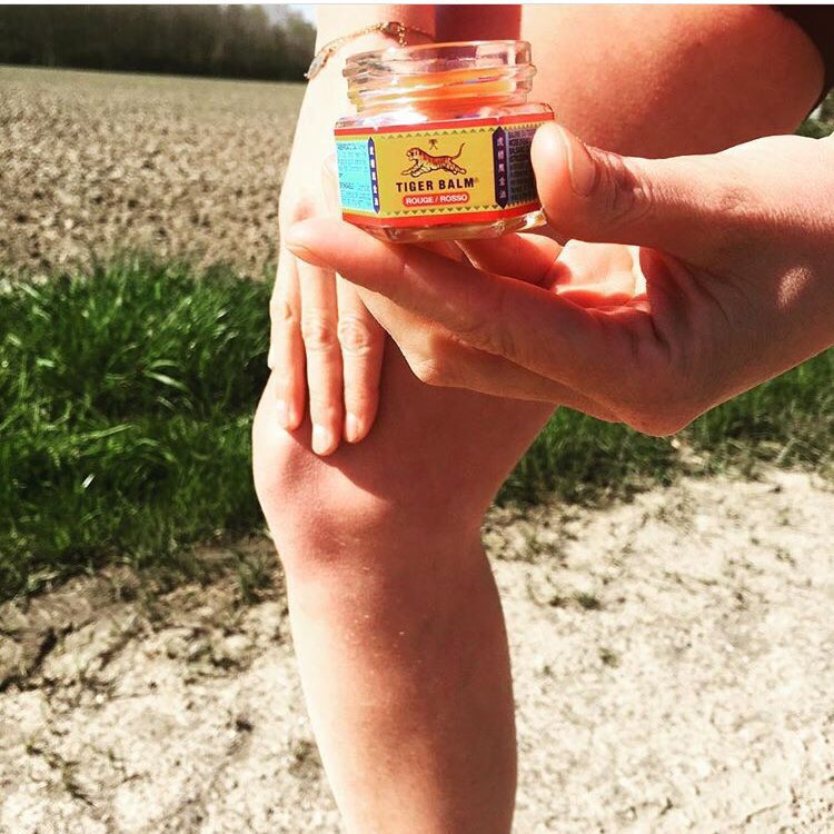 footingbox's tweet image. Connaissez vous le Baume du tigre rouge ? Ce petit bijou permet de soulager plus rapidement en cas de fatigue musculaire! 
Pour plus d’informations, retrouvez notre article sur le blog : footingblog.fr/2018/05/16/le-…

#soulagement #baume #tigrerouge #running