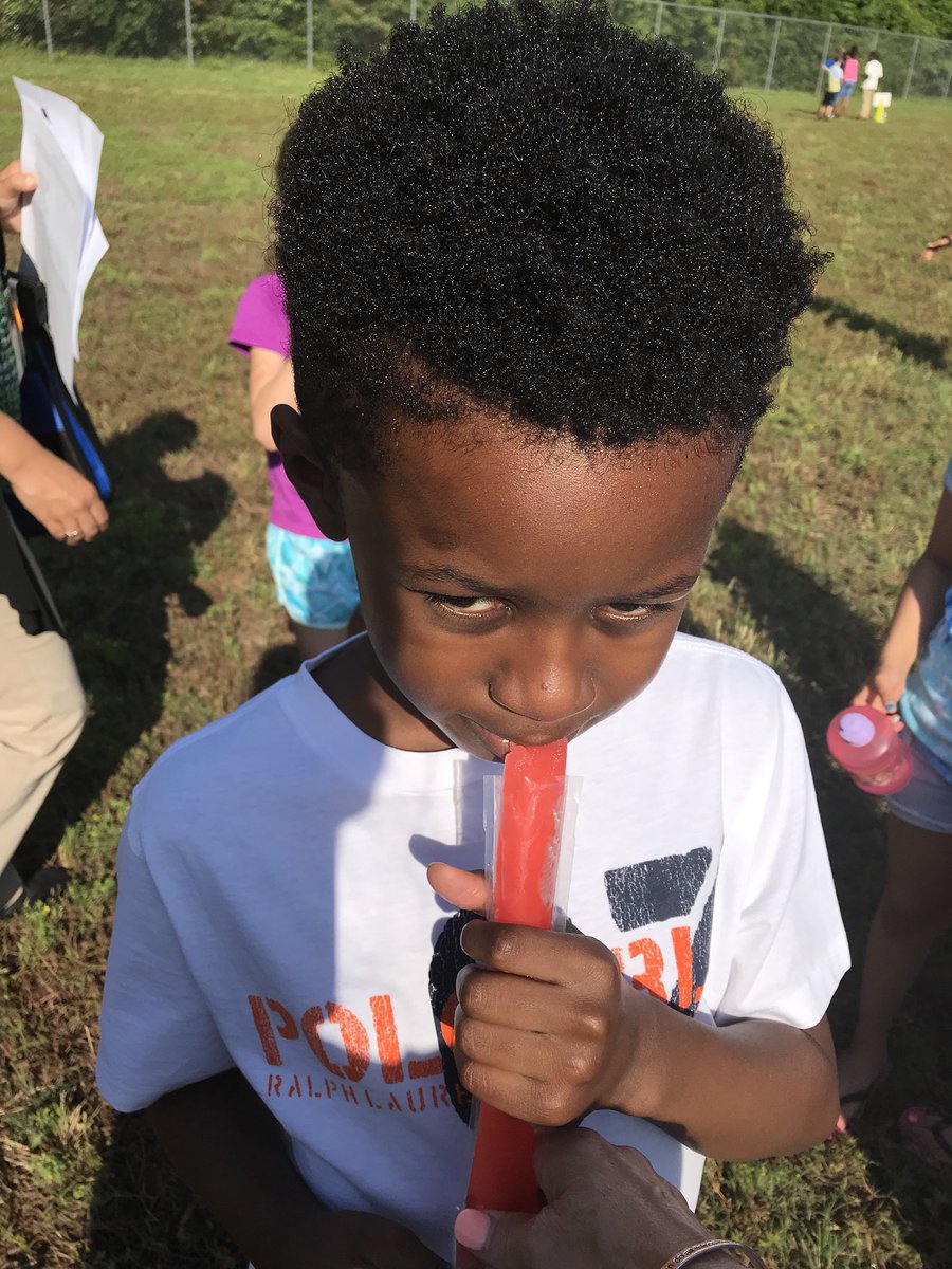 2cawilson's tweet photo. Super Kids Day was a blast! Thanks Mr. B! #SuperKidsDay #LRES https://t.co/gAqRQNd6cF
