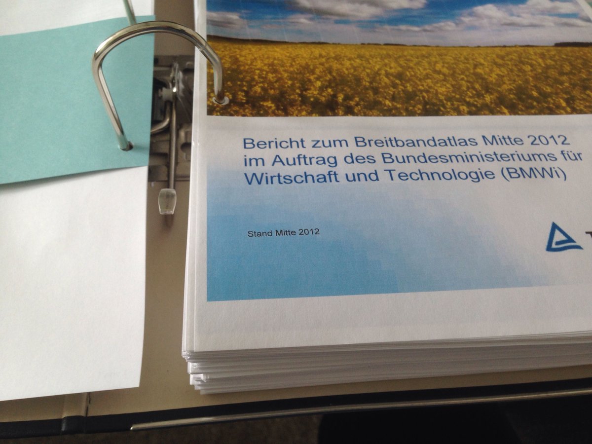 viprinet's tweet photo. Just found the Breitband Atlas 2012. It may go to the bin, right? After all a lot has happened with German broadband expansion in the last years ...*cough*... https://t.co/te7ZDTBjsH