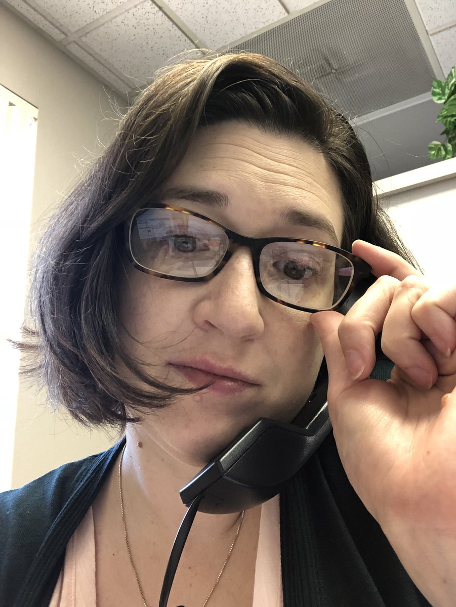 NecoDachi's tweet photo. New frames who dis? #nofilter #needfilter https://t.co/fuzIeoaeex