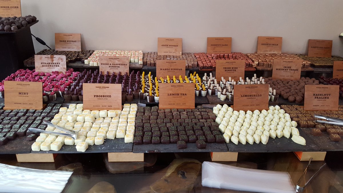 jetsetdaytrip's tweet photo. For the attention of all chocoholics travelling through London: you must visit @DarkSugars on Brick Lane in Bethnal Green. My waistline may hate me now, but my taste buds have never loved me more! https://t.co/qFEdmFmaJb