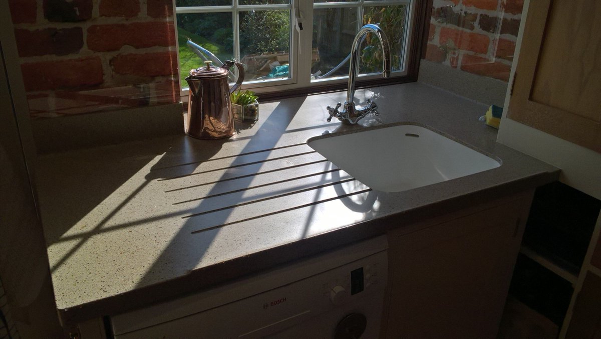 TheWharfBlog's tweet image. Recent installation showing the ability of solid surface through this seamless Worktop run into a flat windowsill with the incorporation of a Seamless single bowl.