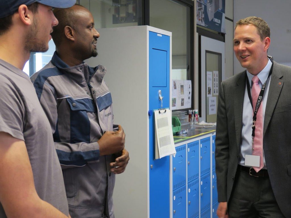 Heraeus Schoner Besuch Bei Der Heraeus Ausbildung Landtagsabgeordneter Christophdegen Hat Sich Gemeinsam Mit Hessenchemie Uber Unsere Ausbildung Informiert Heraeus Ausbildung Hessen T Co Jgitmda6kl