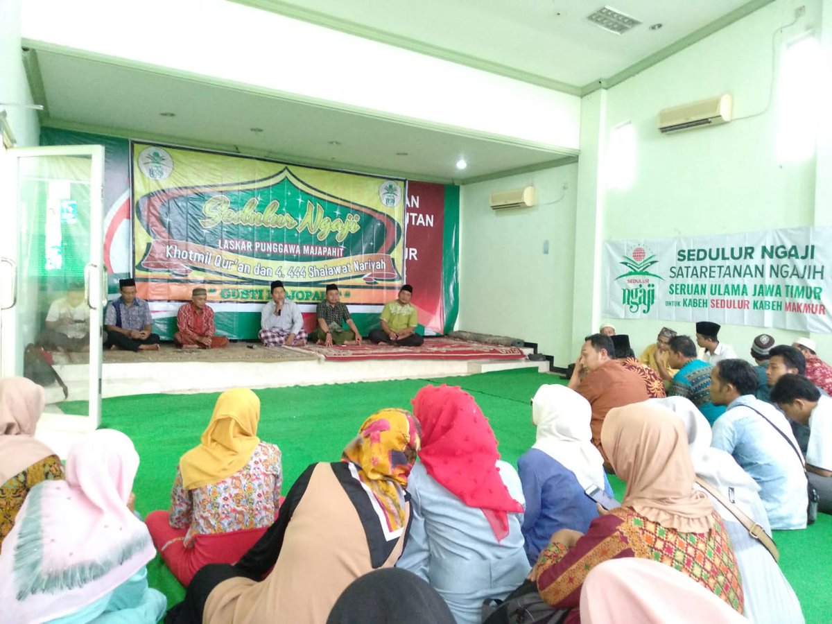 RSAKutorejo's tweet photo. Mari kita Khotmil Qur'an &amp;Sholawat Nariyah Bareng untuk  Mendoakan untuk Gus Ipul - Mbak Puti bisa memimpin Jatim.
#GustiTopMarkotob
#LaskarPunggawaMajapahit
#GUSTIMojopahit
#GusIpulMbakPutiMenang 

@cakimiNOW 
@halimiskandarnu
@GusIpul_ID 
@puti_soekarno 
@HadiNgusman https://t.co/z709HYiAyE