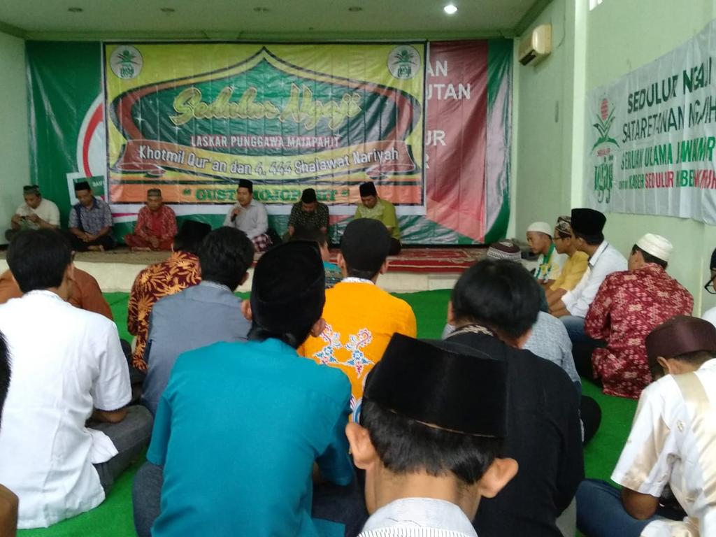 RsaKecTrawas's tweet photo. Mari kita Khotmil Qur'an &amp;Sholawat Nariyah Bareng untuk  Mendoakan untuk Gus Ipul - Mbak Puti bisa memimpin Jatim.
#GustiTopMarkotob
#LaskarPunggawaMajapahit
#GUSTIMojopahit
#GusIpulMbakPutiMenang 

@cakimiNOW 
@halimiskandarnu
@GusIpul_ID 
@puti_soekarno 
@HadiNgusman https://t.co/UBkrPa14GQ