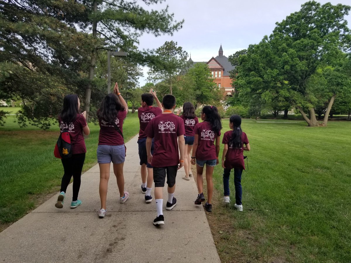 suzupde's tweet photo. Competition day looks beautiful in Iowa! #thejourneytoiowa #bcmsteamstellar #bravobburg @NJOotM https://t.co/1SEneyqGK7