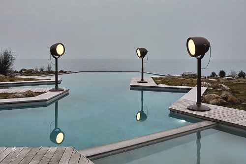 MyYourUK's tweet photo. New products Hollywood Light #lighting #outdoorlighting #hollywood https://t.co/gQBOv82KXT