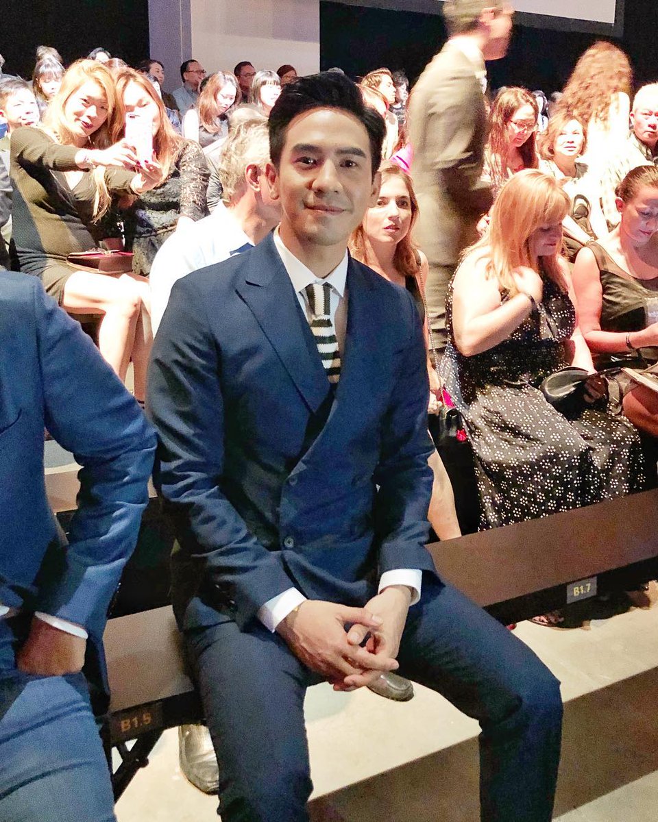 miscmeee's tweet image. How&apos;s everyone right now? Still can&apos;t sleep?
I&apos;m sleepy but I can&apos;t get enough of these tweets.
Why? Today P&apos;Pope is gorgeous and warm (as ever) and I can&apos;t get him out of my head too.
ง่วงมากนะ แต่ยังออกจากแท็กเหล่านี้ไม่ได้เลย ไถขึ้นไถลงดูวนไปเหะๆ
#ThisIsBOSSxTHanavat #popezaap