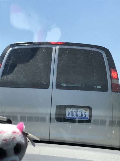 I found Mr Rogers... https://t.co/1EIfxy4RzX<a href="/tag/newprofilepic"class="tags"><span>#newprofilepic</span></a>