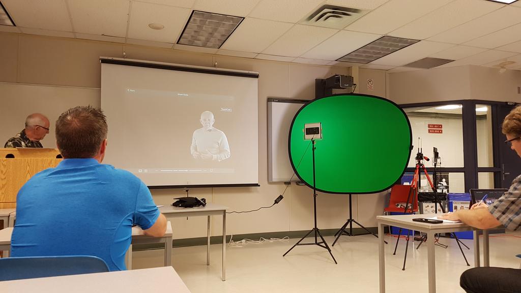 NurseKillam's tweet photo. A video making session at #AdvLearn2018 @advlearn ... touch cast looks interesting. https://t.co/3gUpsA6s5M