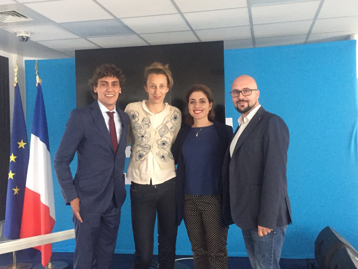 YESforEurope's tweet photo. We are at Vivatech Paris with @G20_YEA leaders. Invited by our French association @CTZentrepreneur to see how technology is changing the way we live.
We also had the chance to visit @enmarchefr headquarters to learn how @EmmanuelMacron team is working on a new vision of Europe. https://t.co/KAt9corIlM
