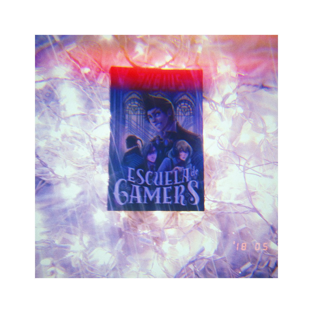 ElRufflesOmg's tweet photo. Mis intentos tumblr con escuela de gemers uwu @Rubiu5 https://t.co/RH8ObpMUSa
