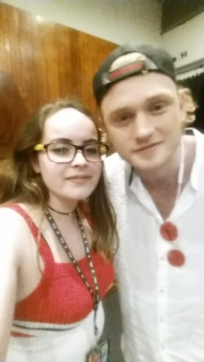 aida 🪐 tweet media