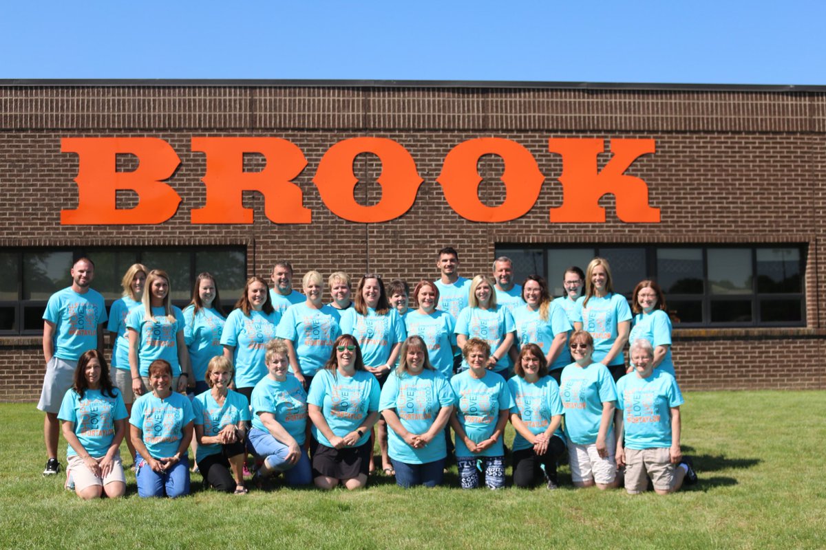Sowerss1's tweet image. What a wonderful staff. #BrookColts #GoColts #taylorstrong