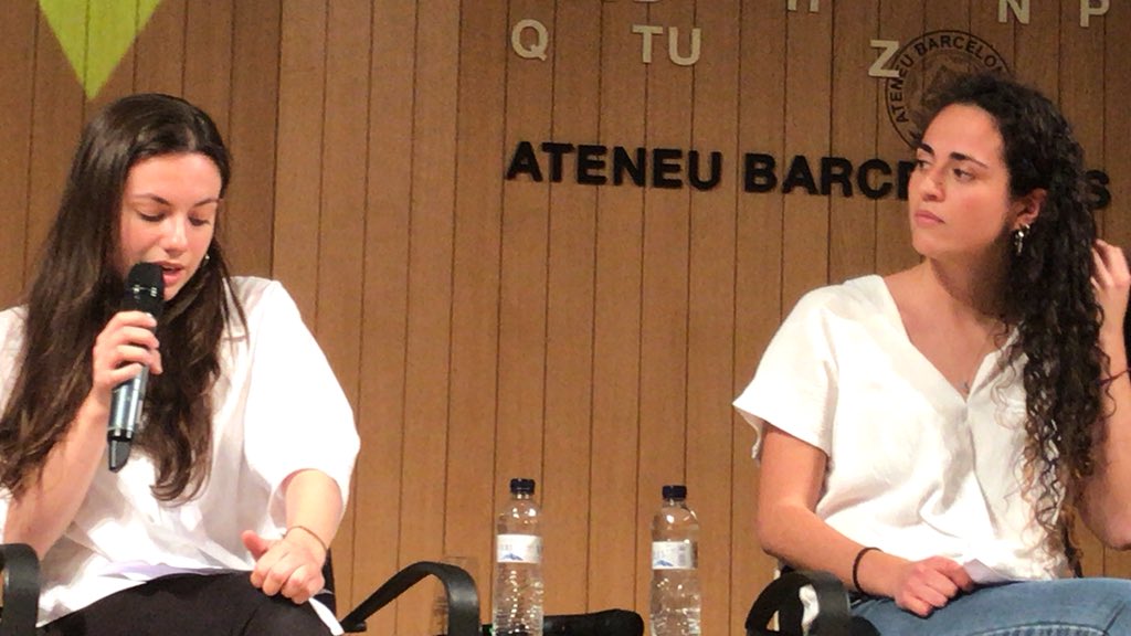 L’actitud d’avui de <a href="/carrizosacarlos/">Carlos Carrizosa</a> treient el llaç groc de l’escó del parlament m’ha semblat un despreci cap al meu pare, cap a tots els diputats presos i exiliats, cap a tots nosaltres, Laura Turull, filla de <a href="/jorditurull/">Jordi Turull i Negre</a>, #VeusDesDeLaPresó, @ateneubcn, <a href="/ACDretsCivils/">Ass. Catalana pels Drets Civils</a>.