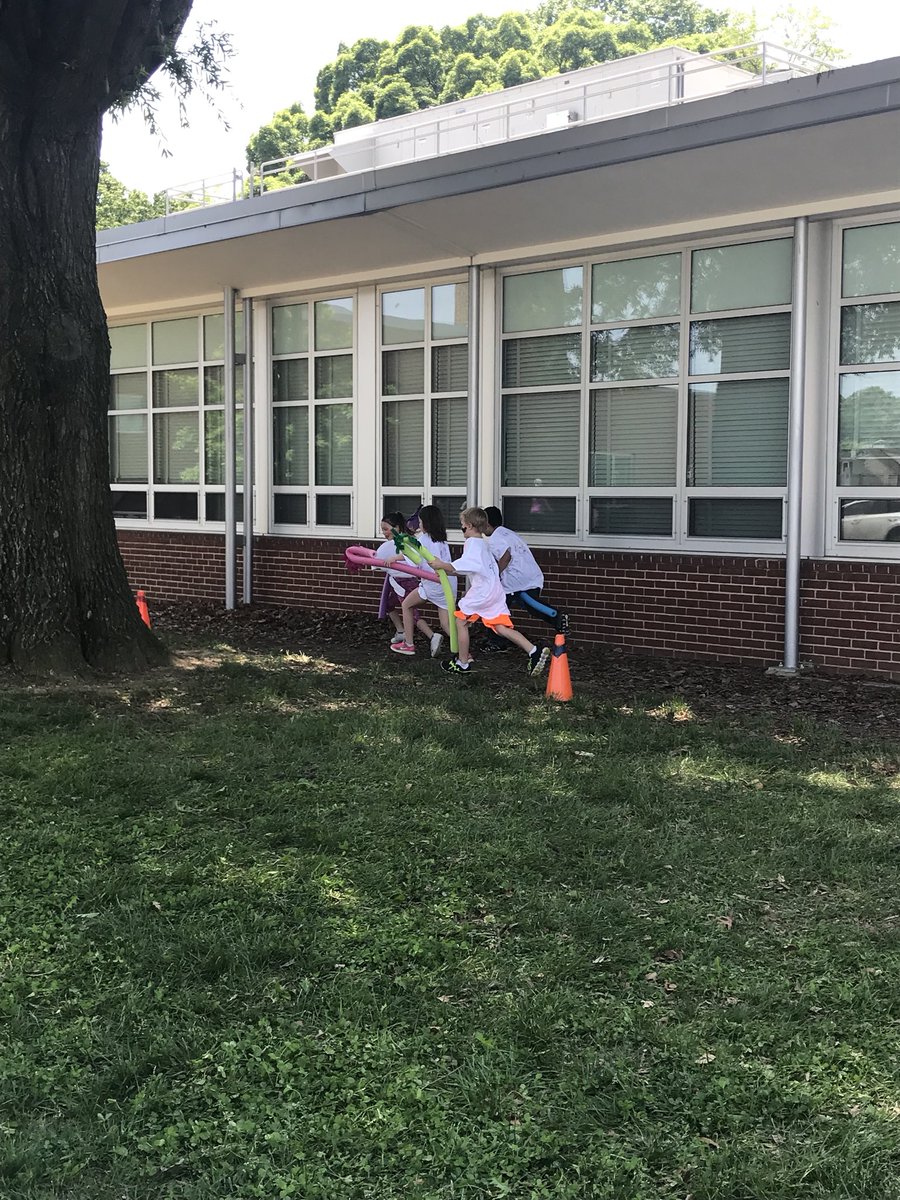 ALeRouxPETeach's tweet photo. Happy Field day @BelleGroveAACPS ! Continuing to reinforce physical Education standards 1 and 5!! #disneyfieldday #BigFeats https://t.co/aGuErKixdc
