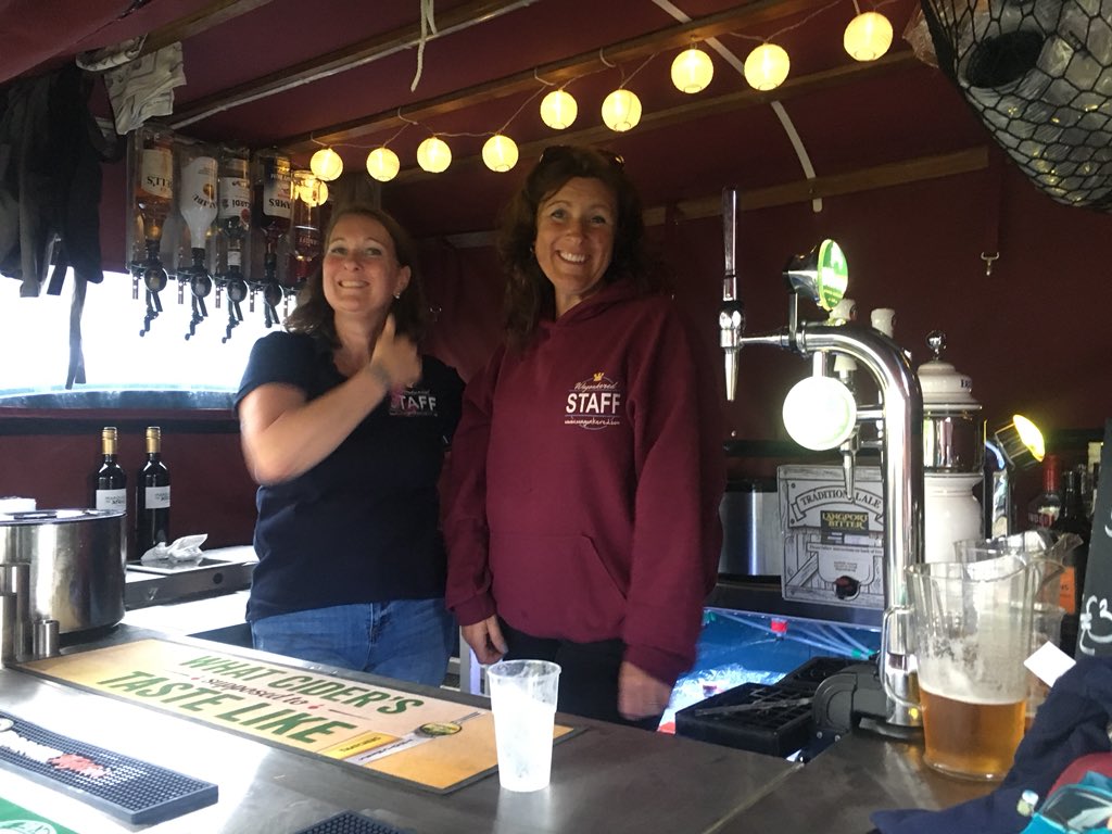Dubs in middle kicking off well .<a href="/bitburger/">Bitburger</a>,@nectarimports@erdinger kegs lined up ready to go Wagonkered team
