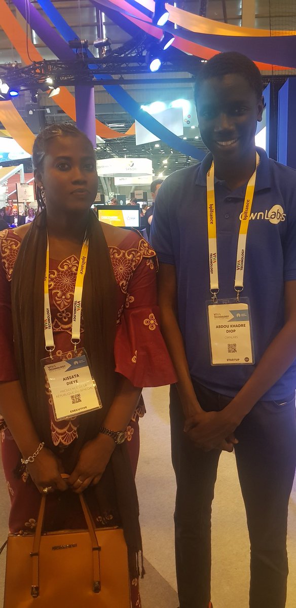 AbdouKhDiop's tweet photo. 😊 Avec @AissataDieye et @ousthiongane conseiller spécial a présidence Sénégalaise a @VivaTech paris #ownlabs #kebetu #Vivatech #Senegal https://t.co/J8LpdxAXaL
