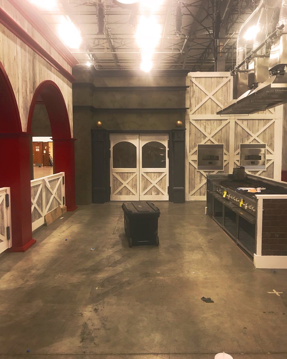 jpconnelly's tweet photo. i love the process (and bourbon. i love bourbon too). #makingthings #inkentucky #underconstruction #productiondesign https://t.co/Vx7mKhkZia