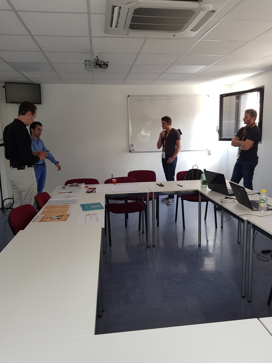 ActinspaceLyon's tweet photo. Présentation des coaches aux équipes, @ActingFinances @CNES @Inpi https://t.co/mS3QerCxuD