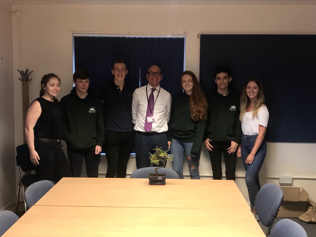 KDheadstudents's tweet photo. Love our team❤️ https://t.co/Tg8jVnySpb