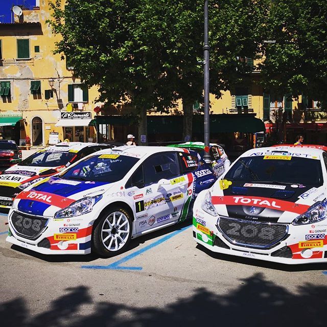 ucciussi's tweet photo. Vetture pronte al parco partenza. Tra poco breafing e poi inizia il nostro Rally Isola d’Elba.
Vi aspettiamo nelle prove, seguiteci anche sui social.
#peugeotsport #PeugeotItalia #pirelli #ucciussi #total #iamsparco #sparco #rallyElba #loran #CIR #cir2… https://t.co/3Ds9Poim42 https://t.co/Jyu4YEmBJI