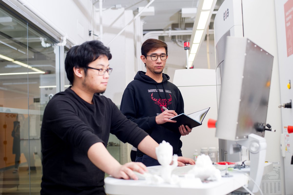 MohawkIDEAWORKS's tweet image. Ever wonder what goes on in our #3DPrinting Lab at Fennell campus? Check out this article from @mohawkjournal intern Keegan Kozolanka: ow.ly/iUby30kbeXW @MohawkCollege
