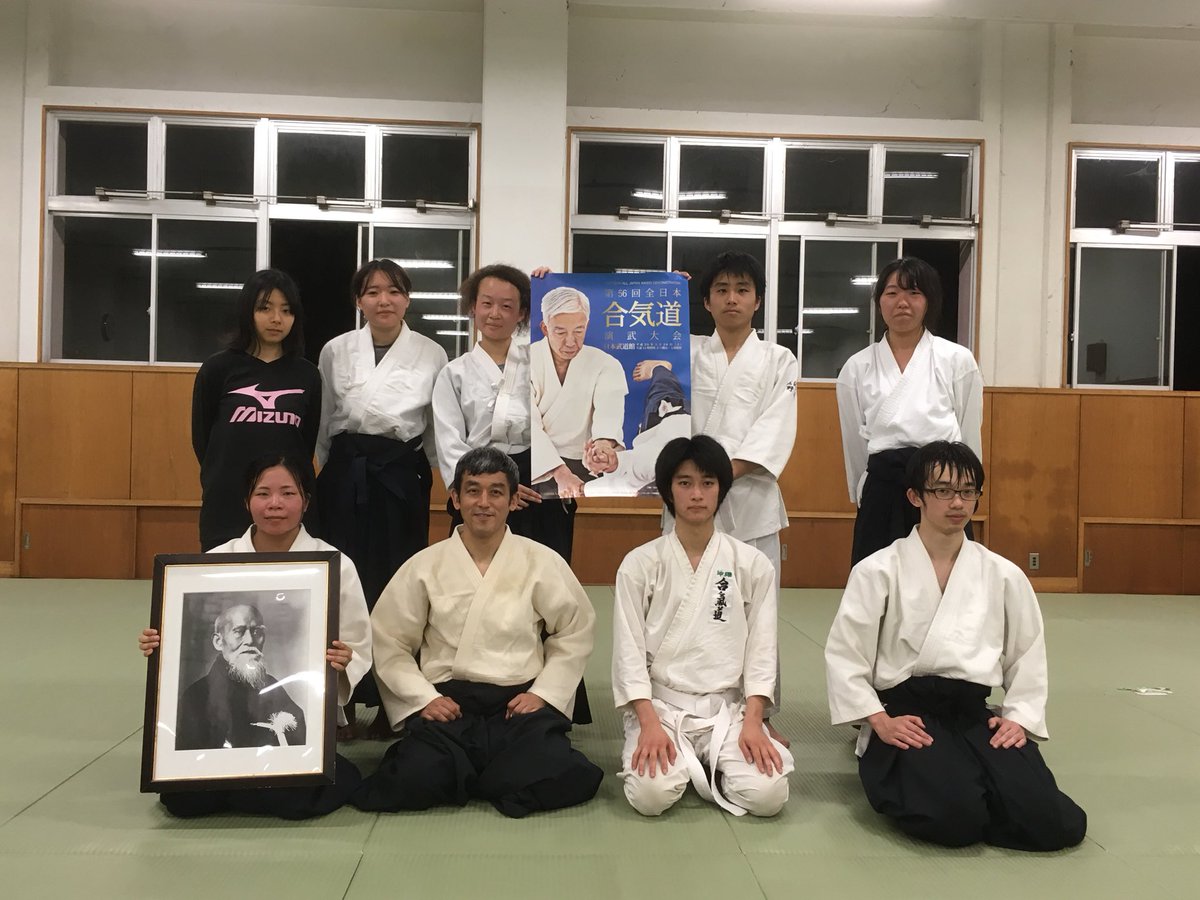 合気道部 筑波大学体育会 私たち筑波大学体育会合気道部も明日の演武大会に参加します 参加される皆さま よろしくお願いします 写真は師範の森先生と 全日本合気道演武大会
