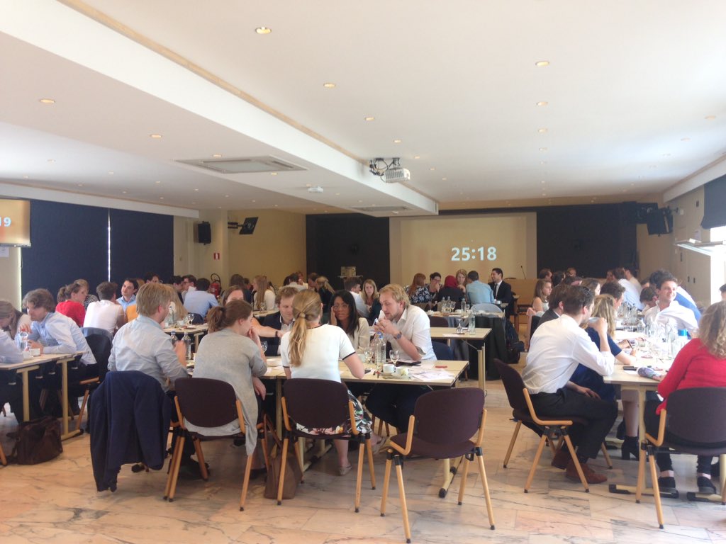 Building scenarios for a better Europe 🇪🇺 #lifteurope #ctrlaltdel Process &amp; tools by @SDS_lab / animation made by <a href="/LUC_laboratoire/">LUC lab</a>